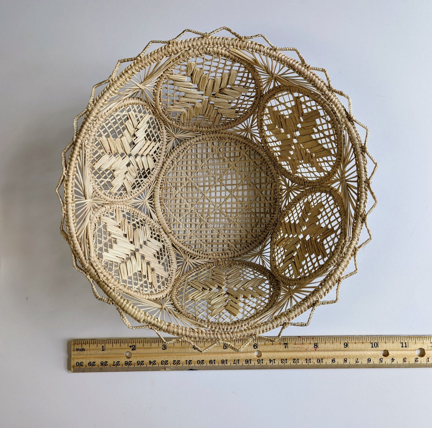 Starburst Handwoven Iraca Bread Basket Medium Basket (8"long) Natural Palm with Color Accents