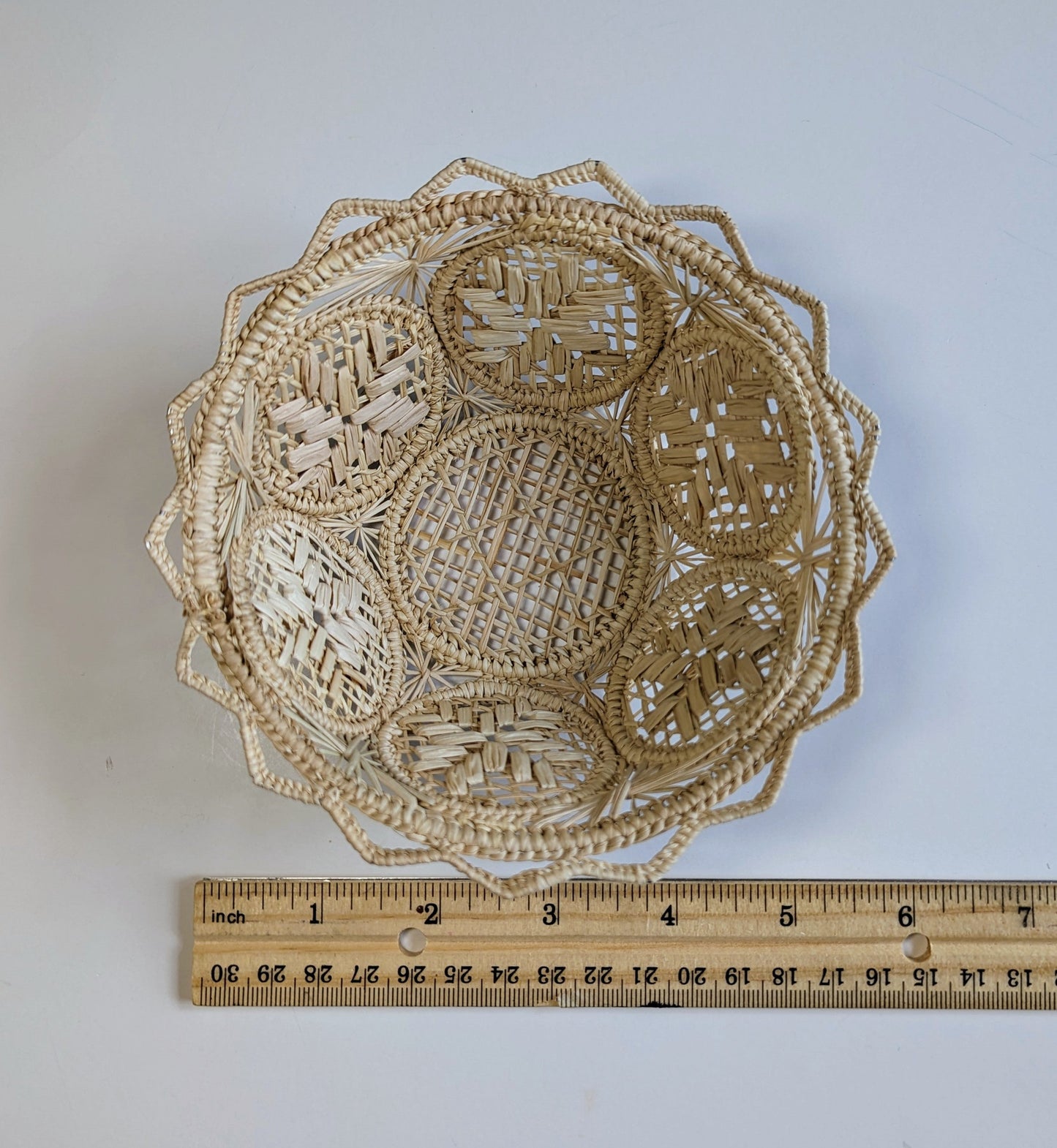 Starburst Handwoven Iraca Bread Basket
