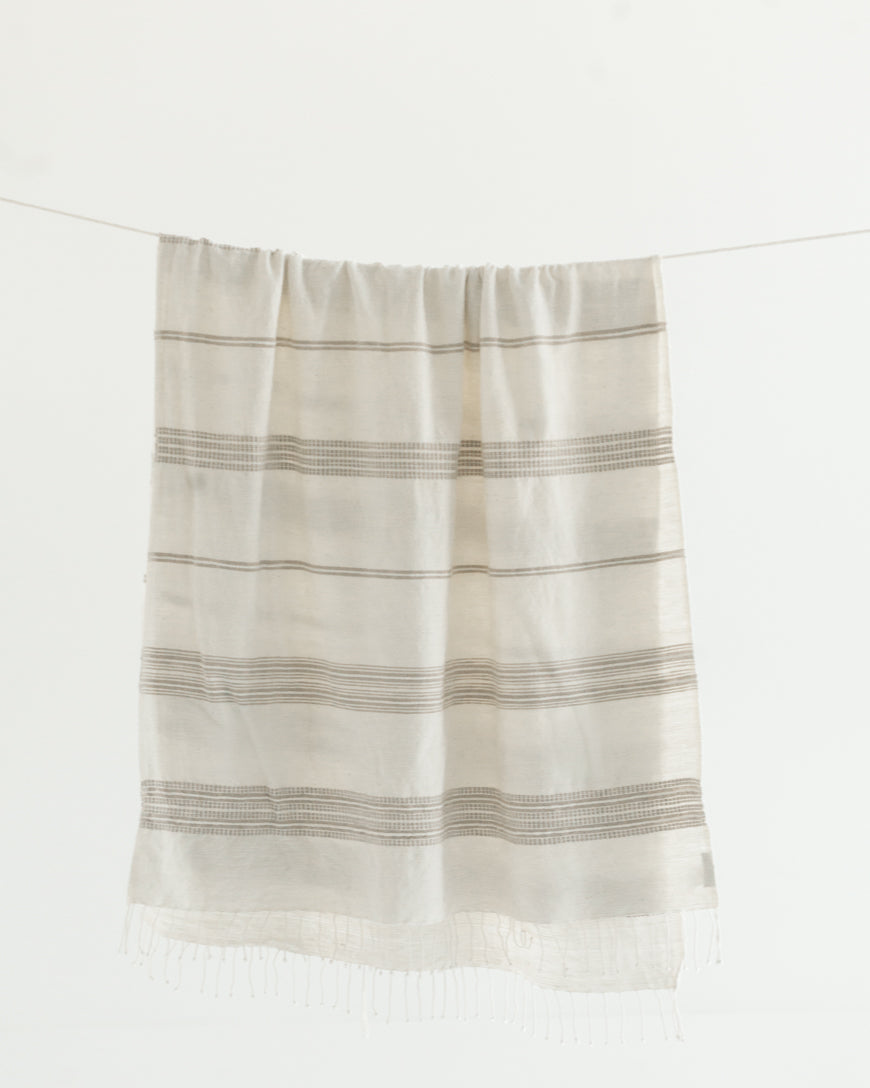 Aden Cotton Bath Towel Secondary image