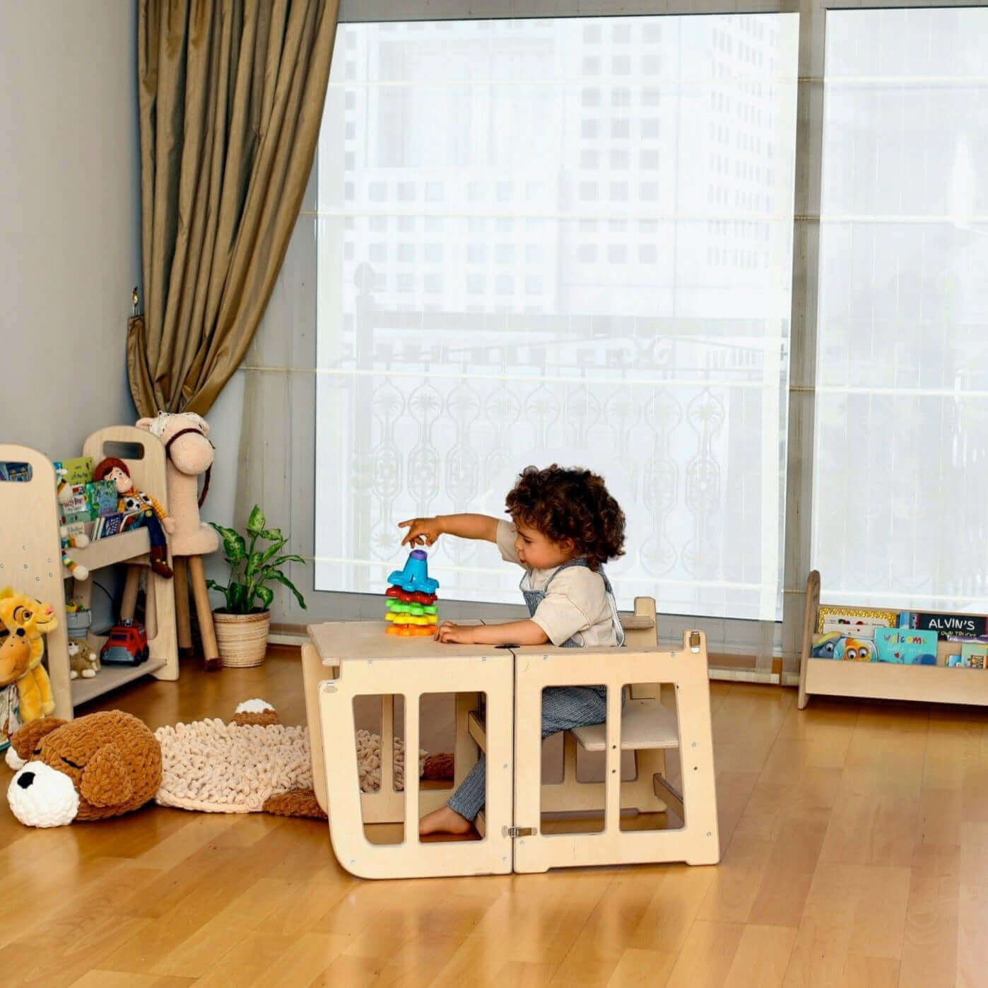 2in1 Montessori Learning Tower & Desk Secondary image