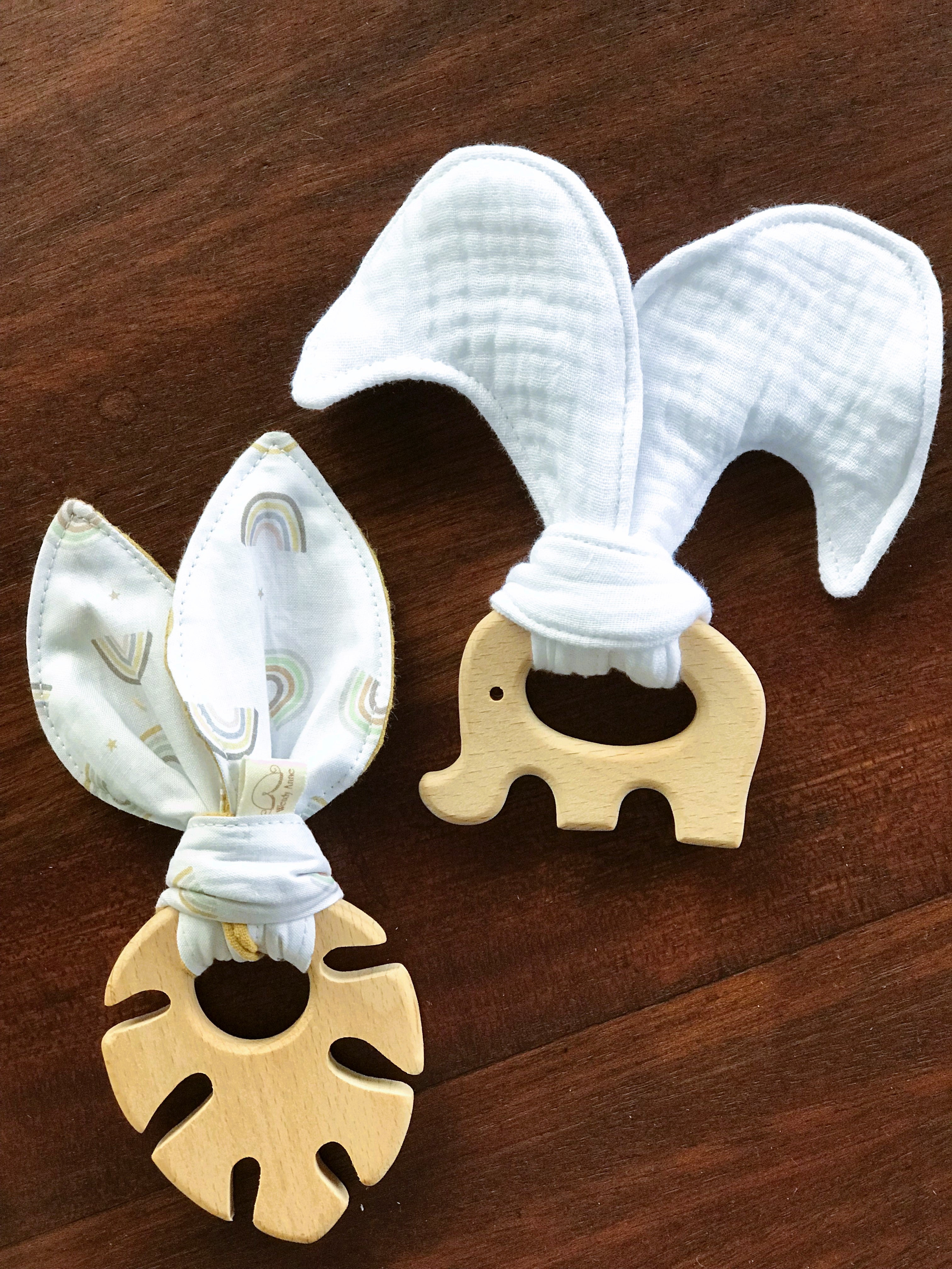 Baby Beech Wood Teether with Organic Cotton Fabric Tie Main image