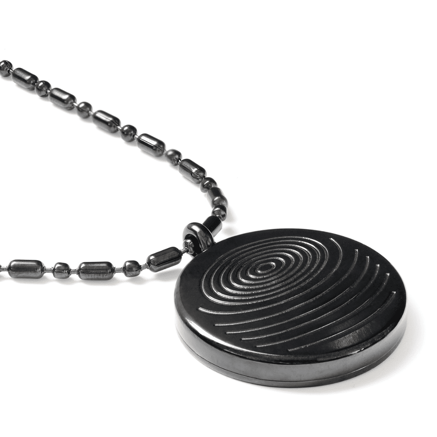 Defense Pendant Deep Black