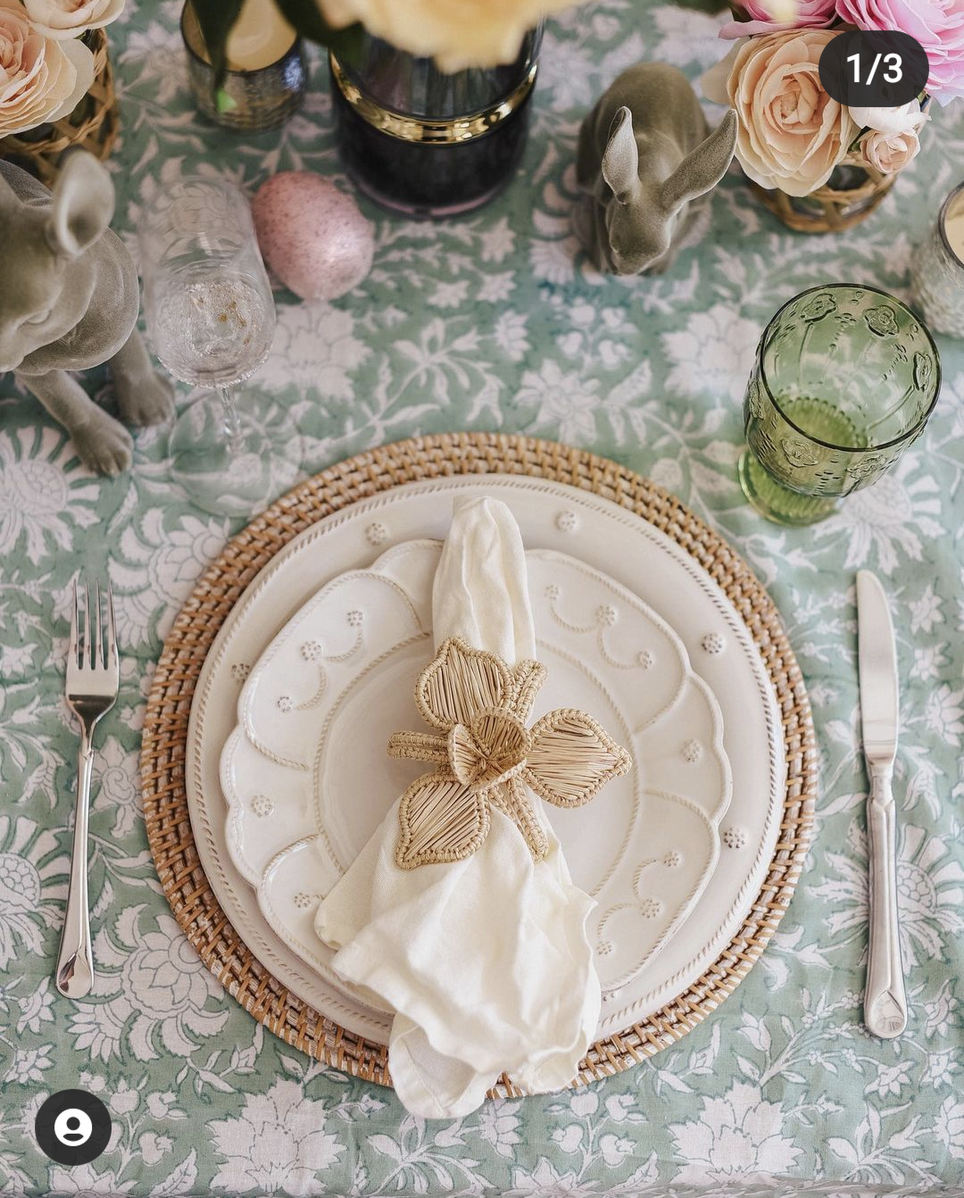 Orchid Handwoven Iraca Napkin Ring Secondary image