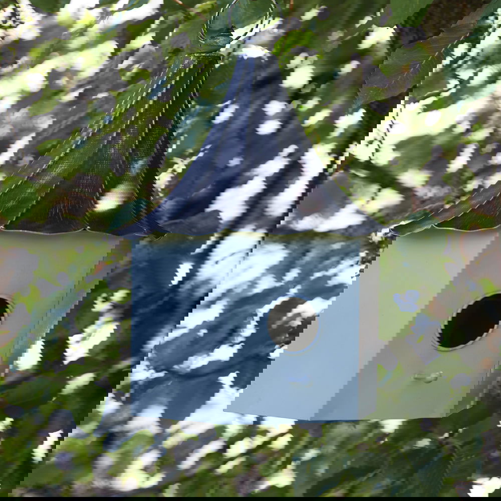 Royal Garden Charm: Queen Victoria Inspired Metal Birdhouse Default Title