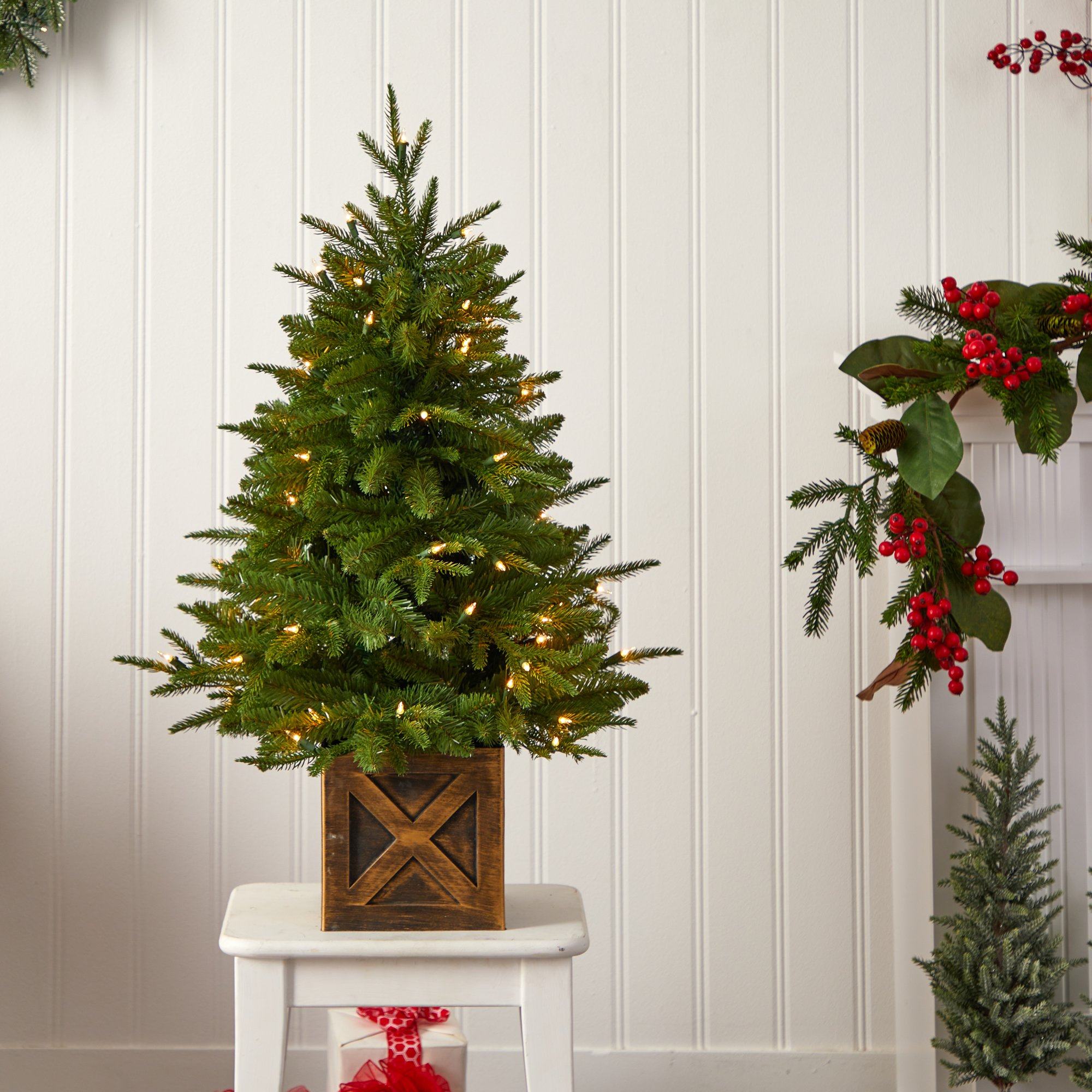 3’ Finland Fir Artificial Christmas Tree in Decorative Planter