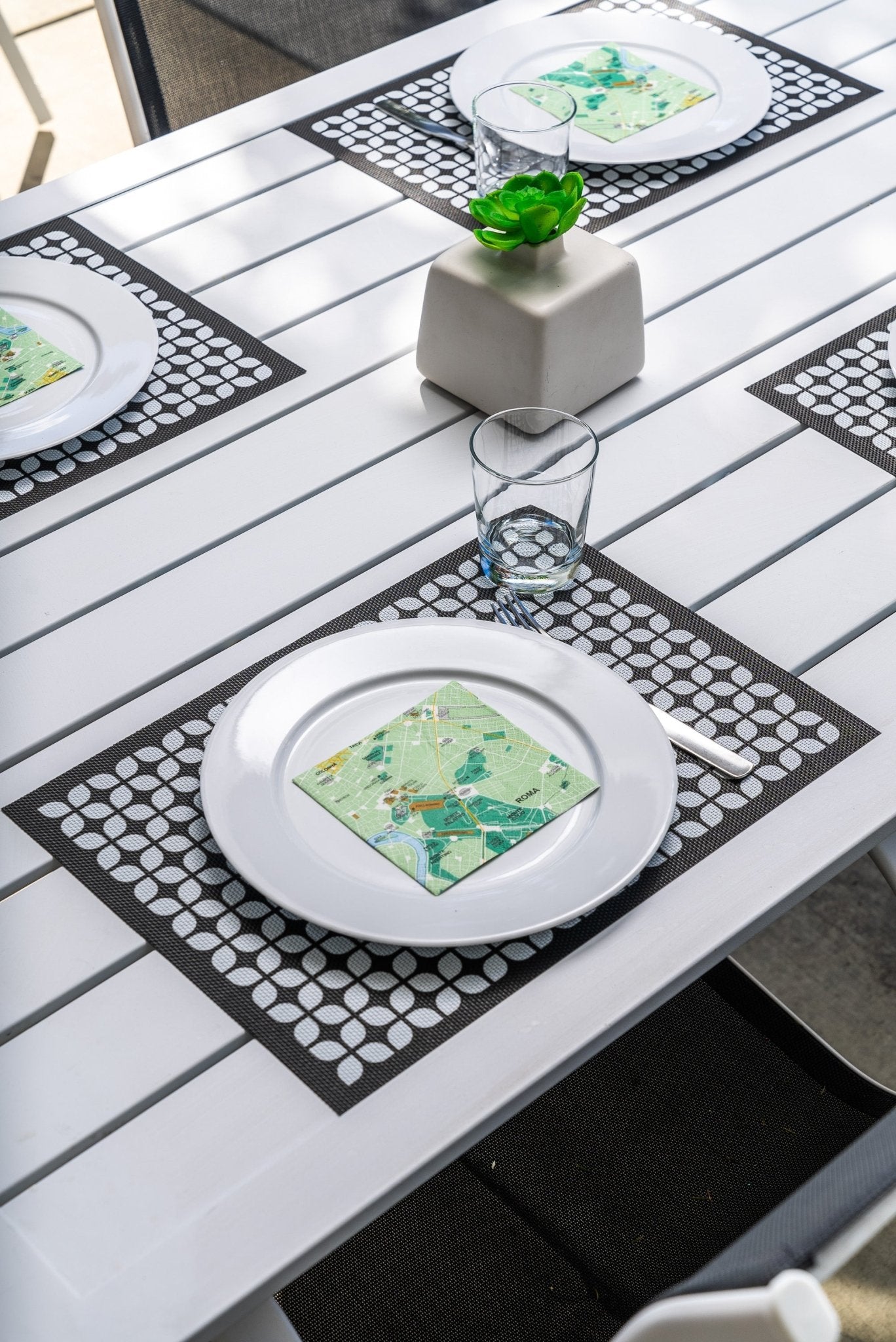 Breeze Block double-sided Woven Placemat-Black