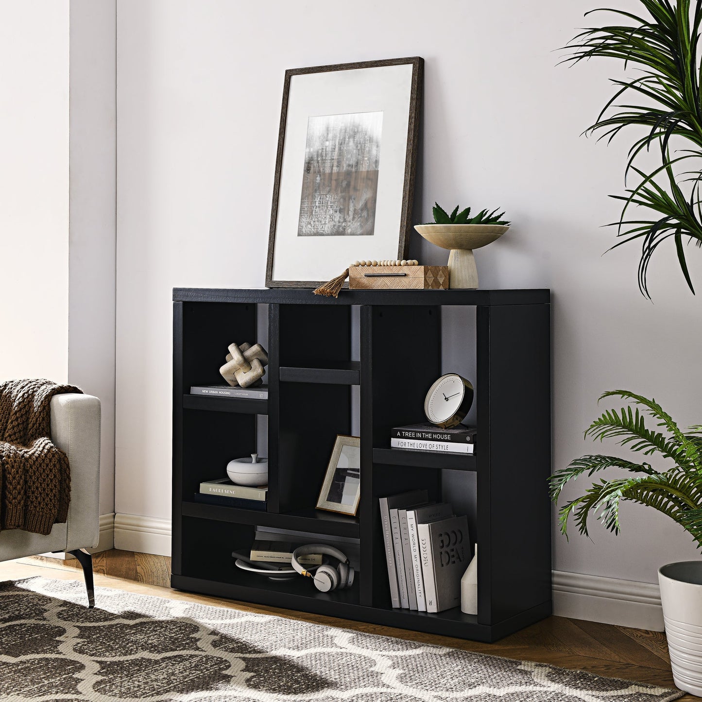 Freestanding 7 Cube Wooden Open Shelf Display