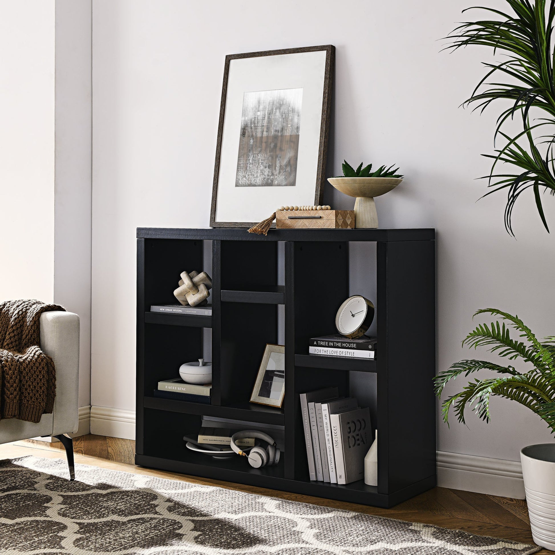 Freestanding 7 Cube Wooden Open Shelf Display