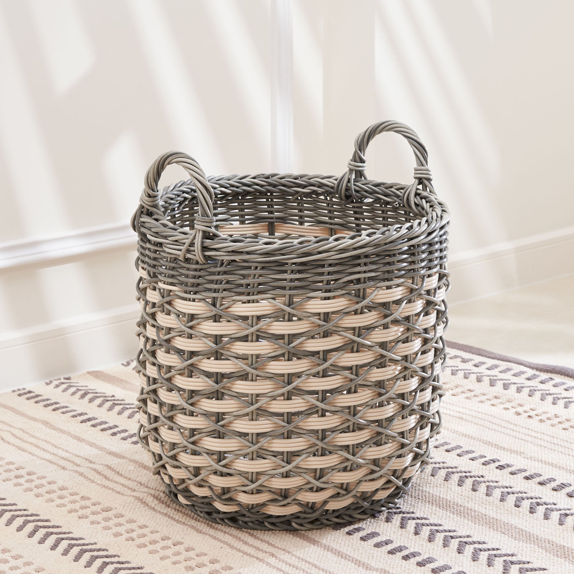 Round Resin Woven Wicker Storage Basket with Handles