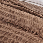 Ruched Faux Fur Throw Blanket – Alondra Collection