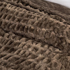 Ruched Faux Fur Throw Blanket – Alondra Collection