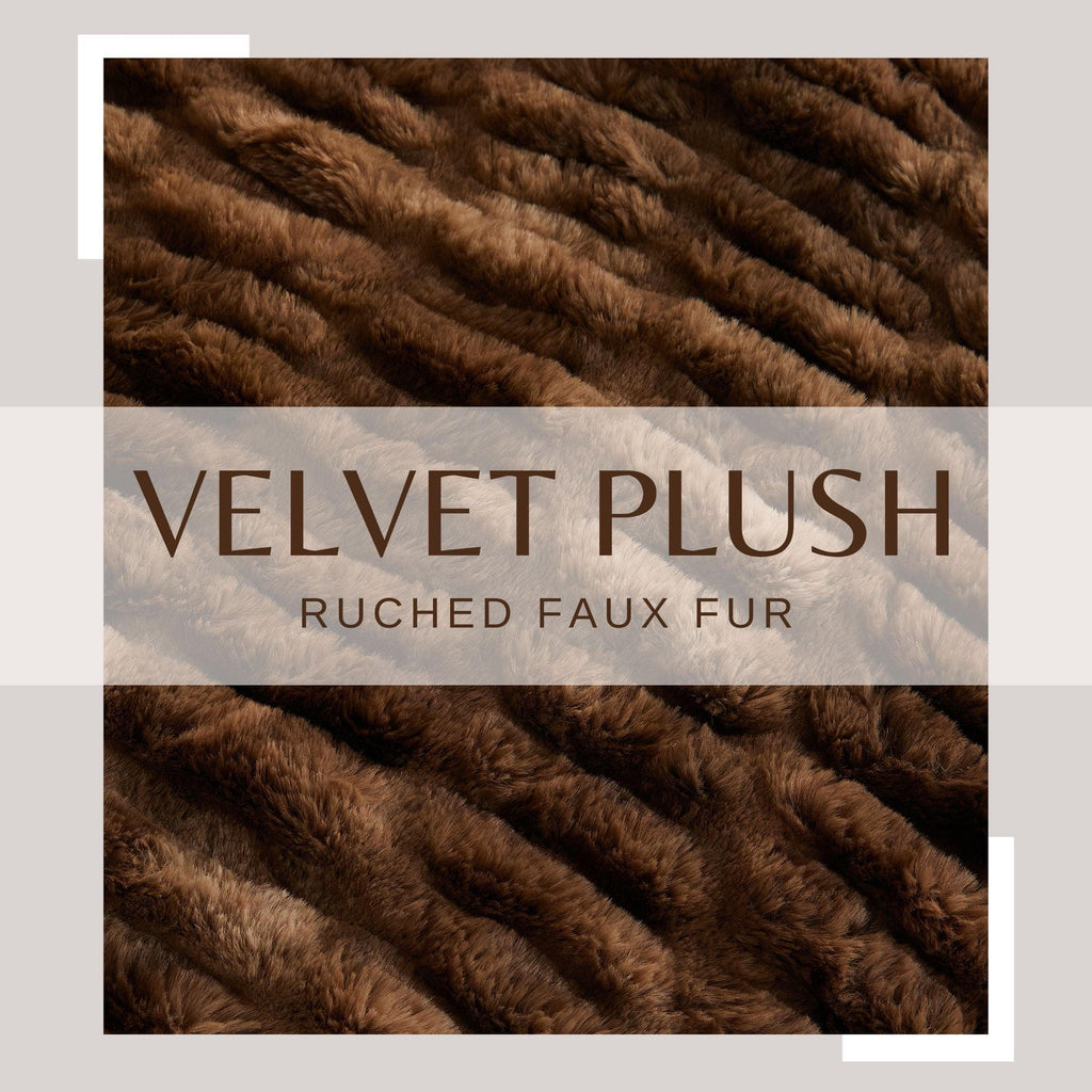 Ruched Faux Fur Throw Blanket – Alondra Collection