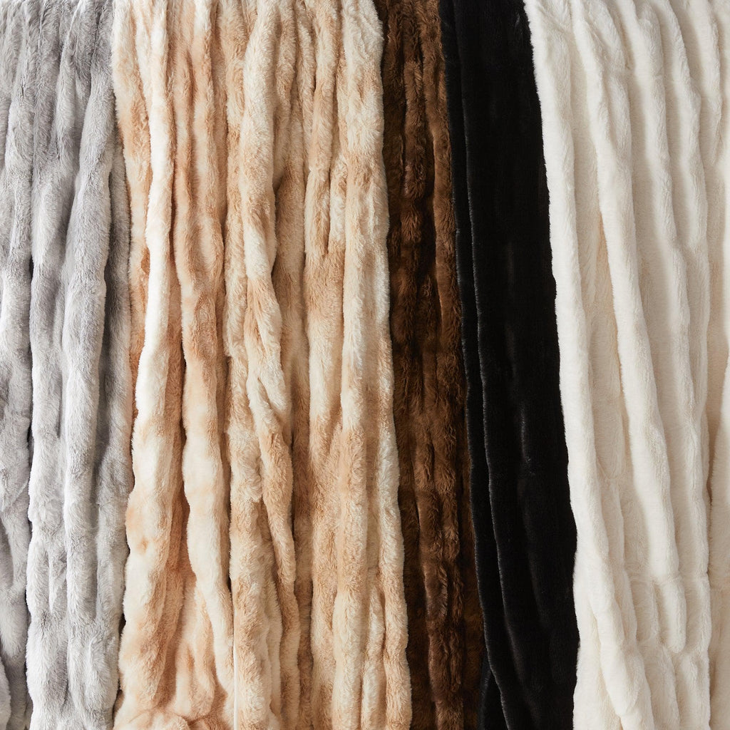 Ruched Faux Fur Throw Blanket – Alondra Collection