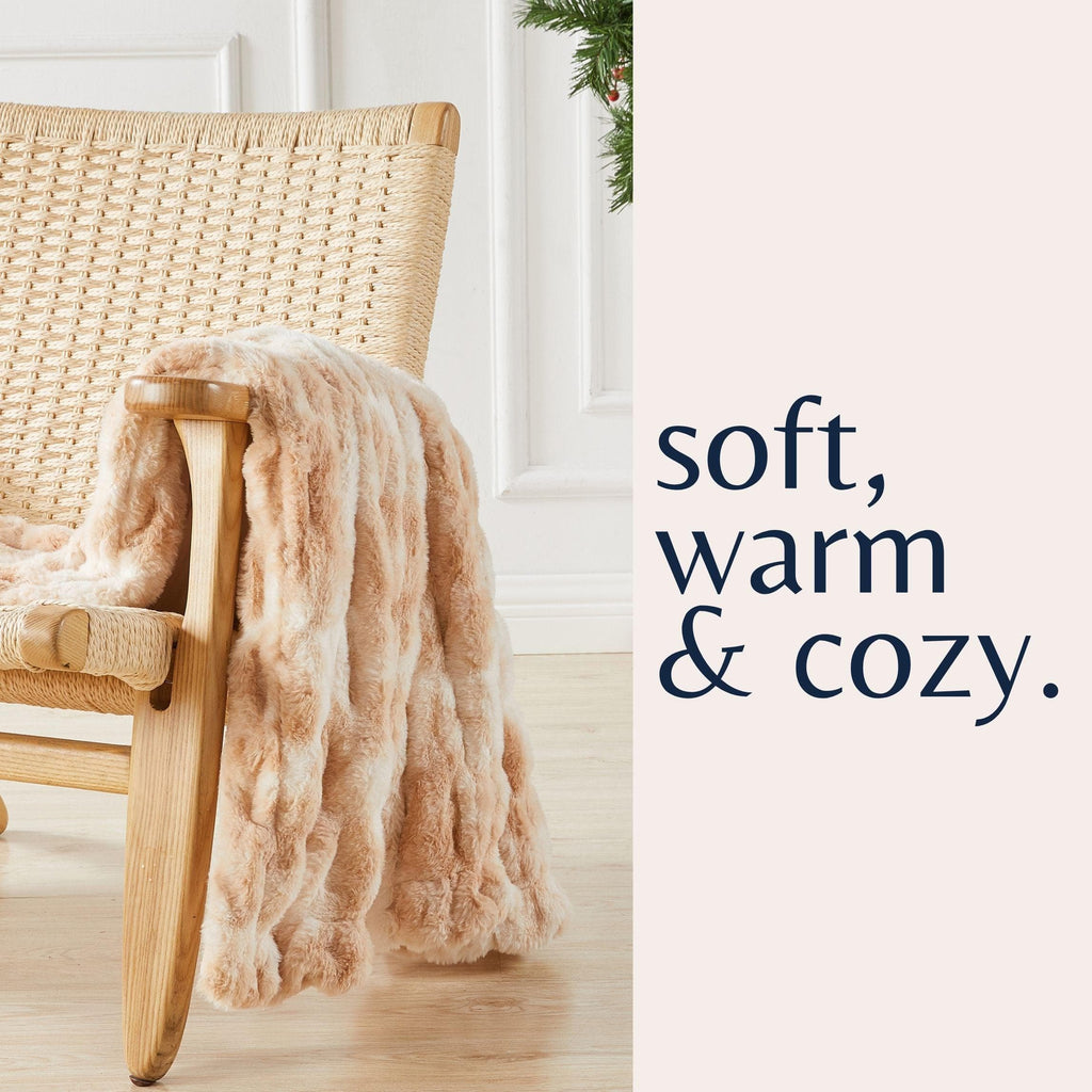 Ruched Faux Fur Throw Blanket – Alondra Collection