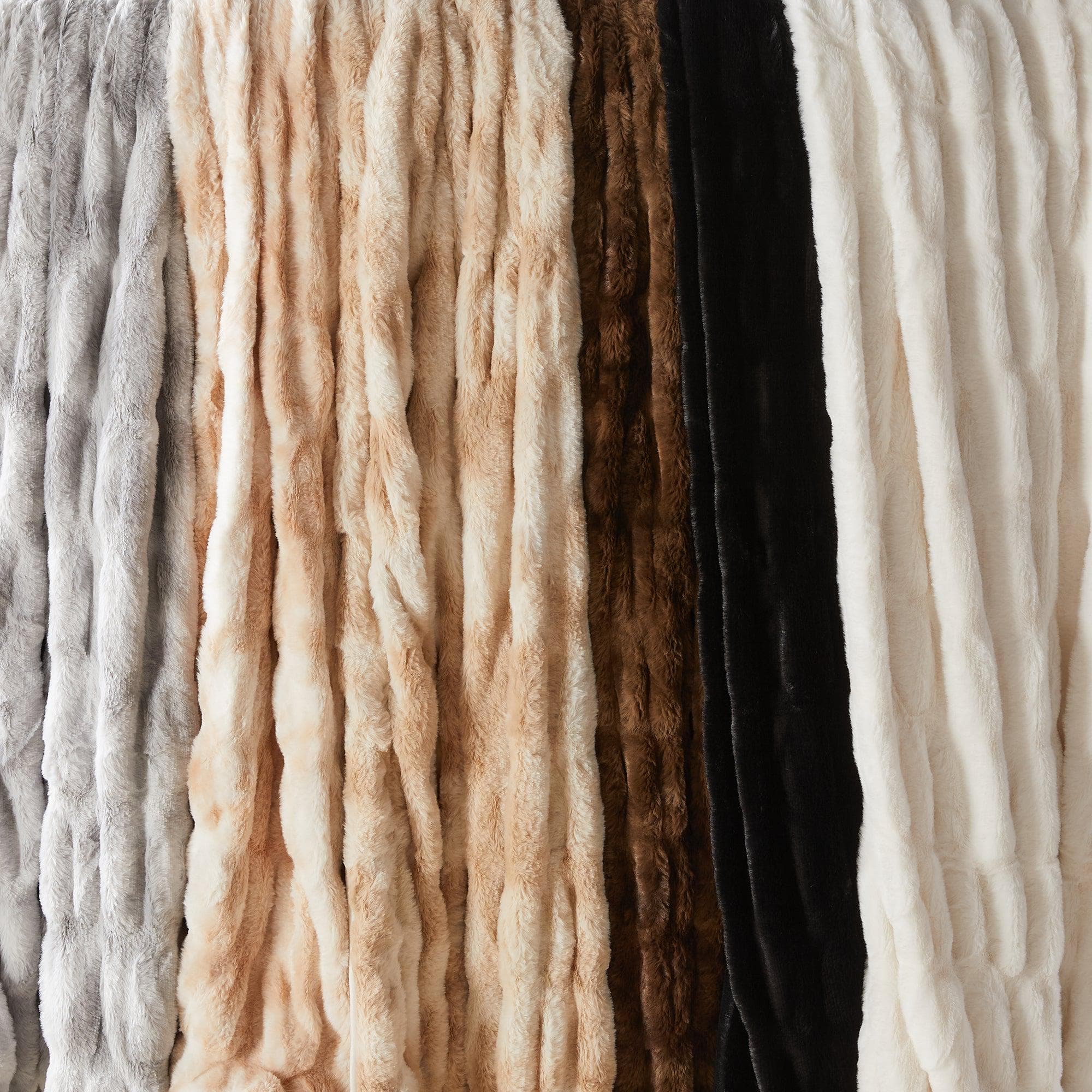 Ruched Faux Fur Throw Blanket – Alondra Collection