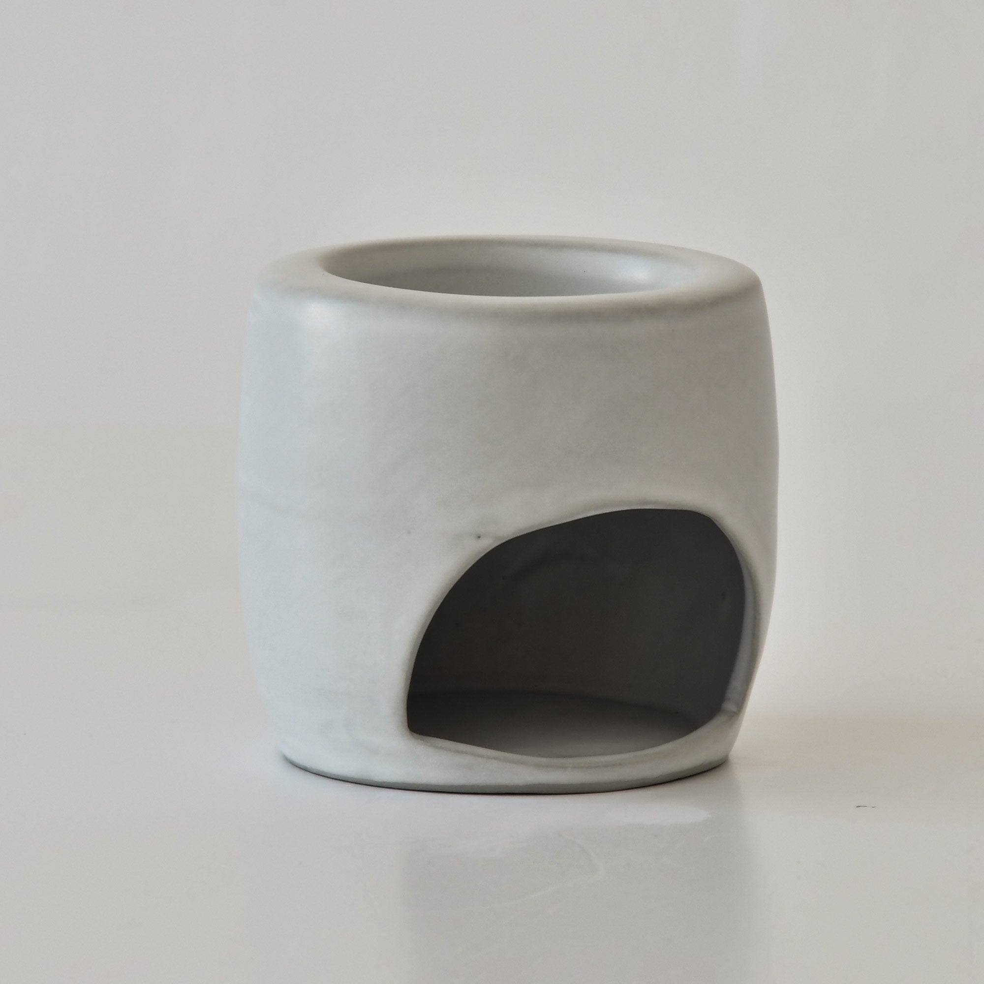 Light Grey Ceramic Aroma Oil & Wax Warmer Secondary image