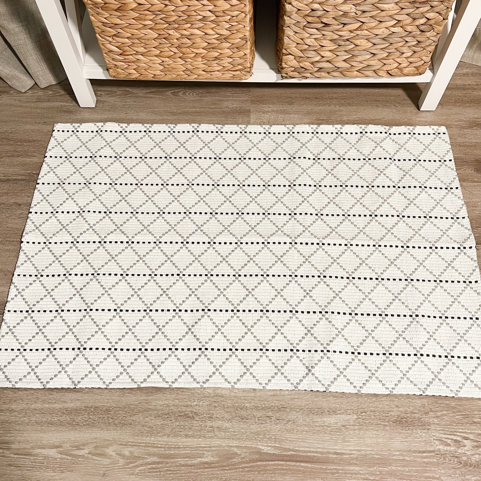 Modern Farmhouse Rug- Woven Rug- Diamond Pattern Main image