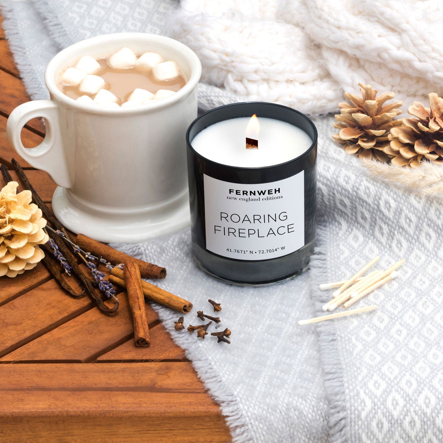 Roaring Fireplace Scented Soy Candle Classic (11 oz)