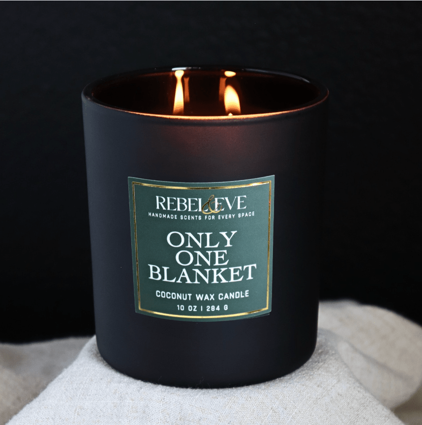 Only One Blanket Candle Main image