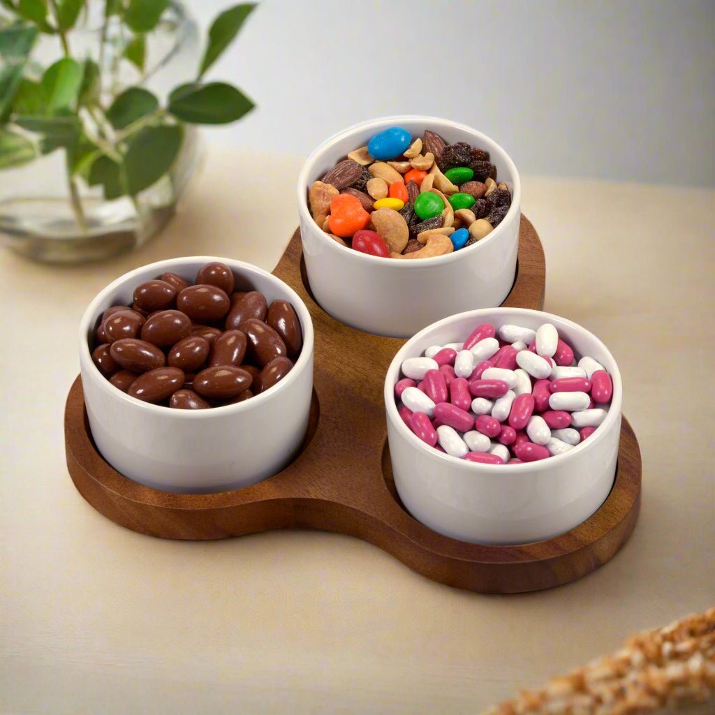 Triangular Serving Set with 3 Ceramic Dishes Main image
