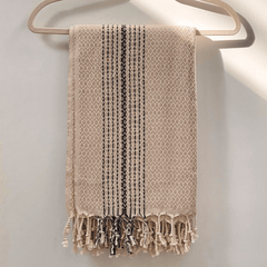 Turkish Towel – Lightweight, Quick-Drying & Handwoven Cotton