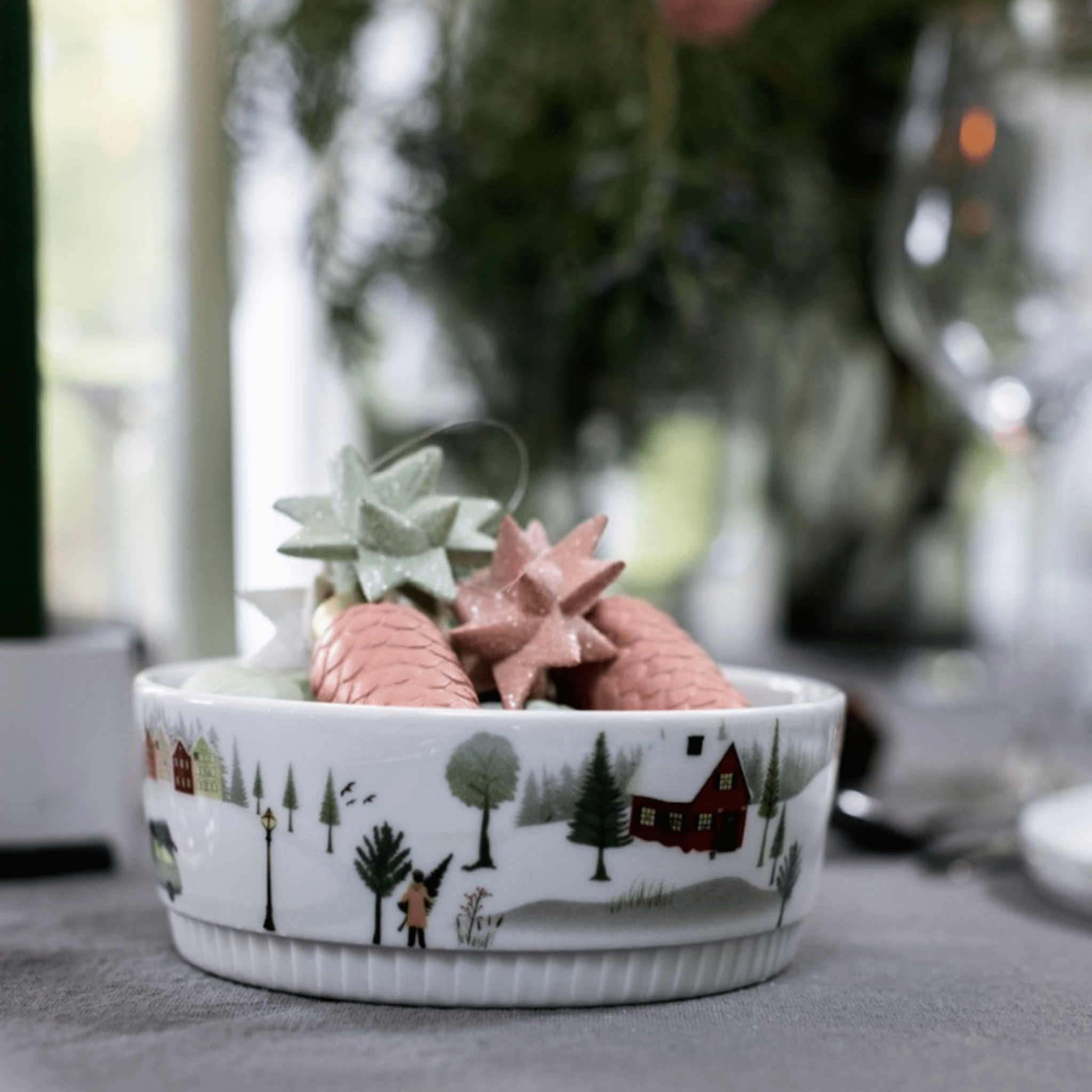 Winter Decor Toulouse Bowl 5.5", Set of 4 Main image